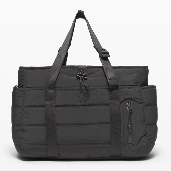 lululemon athletica Handbags - Lululemon Dash All Day Duffle